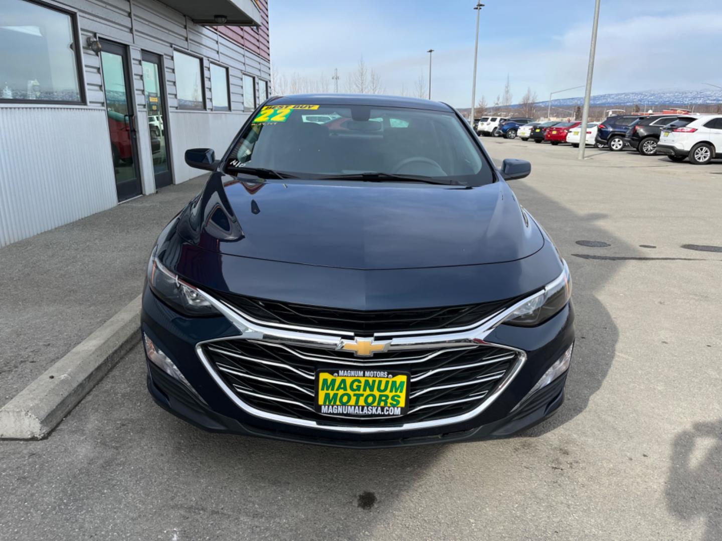 2022 BLUE /Black CHEVROLET MALIBU LT (1G1ZD5ST7NF) with an 1.5L engine, Continuously Variable transmission, located at 1960 Industrial Drive, Wasilla, 99654, (907) 274-2277, 61.573475, -149.400146 - Photo#6